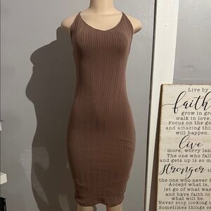 Elegant Brown Sleeveless Dress